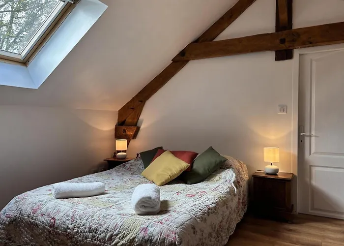 Rural Renove Avec Charme A Marcillat, Jardin Et Terrasse - Fr-1-489-369 Holiday home Marcillat-en-Combraille